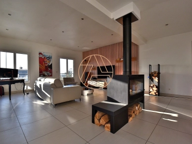 Maison à vendre 8 pièces de 235 m² à Chennevières-sur-Marne
