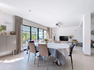 Maison à vendre 7 pièces de 167,65 m² à Saint-Maur-des-Fossés