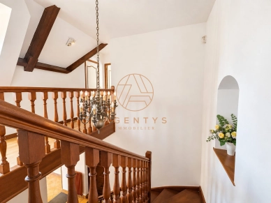 Maison à vendre 7 pièces de 217 m² à Villiers-sur-Marne