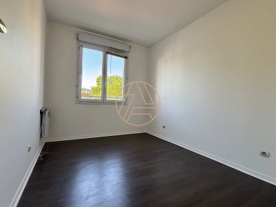 Appartement à vendre 3 pièces de 58 m² à Créteil