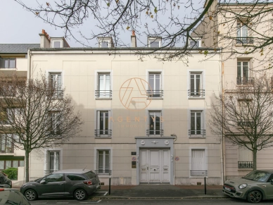 Appartement à vendre 3 pièces de 43,69 m² à Saint-Maur-des-Fossés