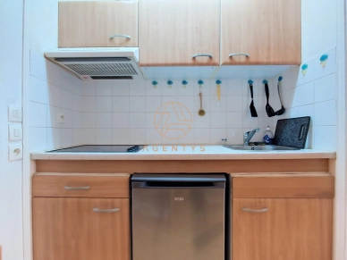 Appartement à vendre 2 pièces de 27,77 m² à Paris
