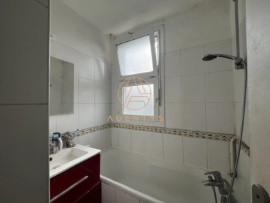 Appartement à vendre 3 pièces de 56,07 m² à Saint-Maur-des-Fossés