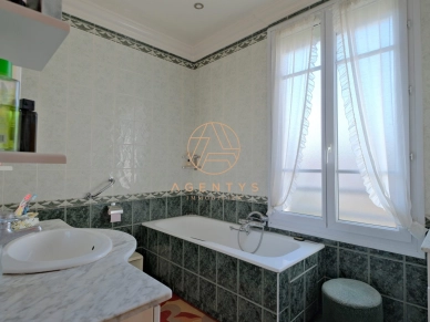 Maison à vendre 5 pièces de 168,25 m²