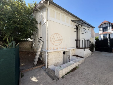 Maison à vendre 6 pièces de 80,31 m² à Saint-Maur-des-Fossés