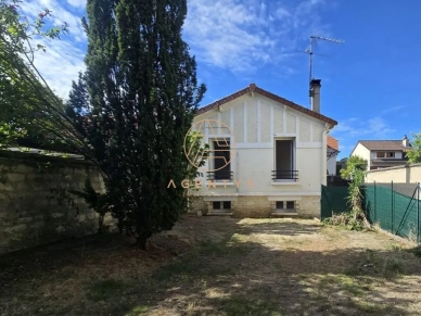 Maison à vendre 6 pièces de 80,31 m² à Saint-Maur-des-Fossés