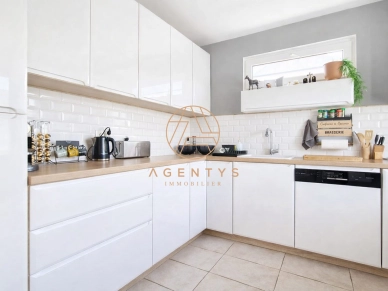 Maison à vendre 8 pièces de 158,53 m² à Champigny-sur-Marne