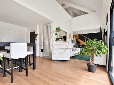 Appartement à vendre 6 pièces de 155 m² à Saint-Maur-des-Fossés