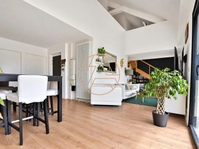 Appartement à vendre 6 pièces de 155 m² à Saint-Maur-des-Fossés