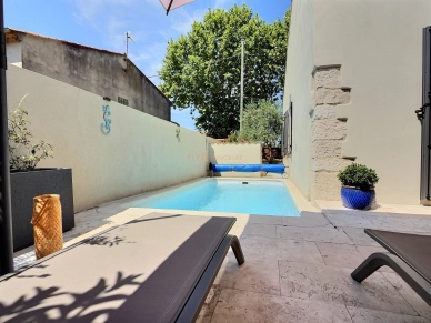 Maison à vendre 4 pièces de 207,17 m² à Camps-la-Source
