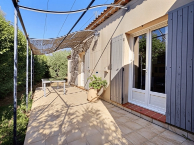 Maison à vendre 4 pièces de 96,42 m² à Trets