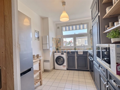 Appartement à vendre 3 pièces de 56,07 m² à Saint-Maur-des-Fossés