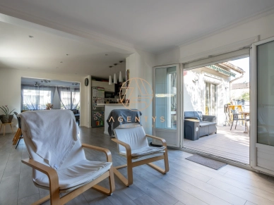 Maison à vendre 6 pièces de 145 m² à Champigny-sur-Marne