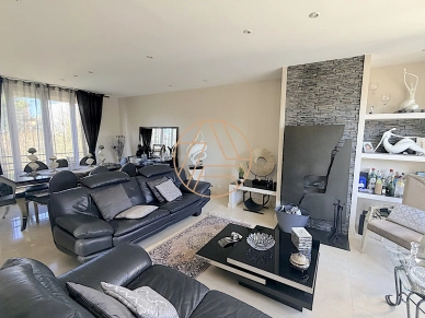 Maison à vendre 7 pièces de 182 m² à Champigny-sur-Marne