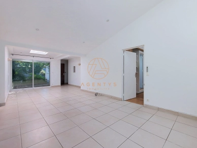 Maison à vendre 4 pièces de 88 m² à Saint-Maur-des-Fossés
