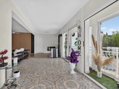 Maison à vendre 8 pièces de 285,2 m² à Ventabren