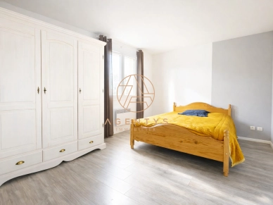 Appartement à vendre 6 pièces de 133,96 m² à Chennevières-sur-Marne