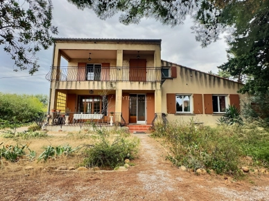 Maison à vendre 7 pièces de 150 m² à Saint-Chamas