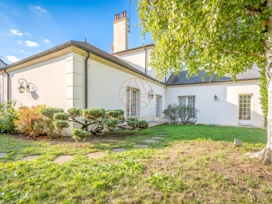 Maison à vendre 7 pièces de 270 m² à Noisy-le-Grand