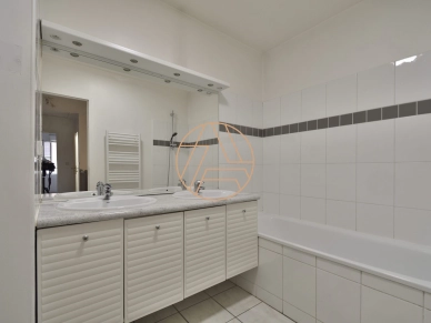 Maison à vendre 5 pièces de 89 m² à Saint-Maur-des-Fossés