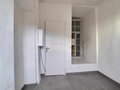 Appartement à louer 1 pièces de 49,66 m² à Saint-Chamas
