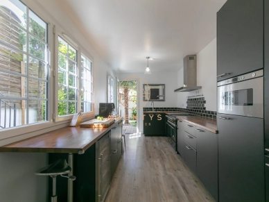 Maison à vendre 6 pièces de 148,78 m² à Saint-Maur-des-Fossés