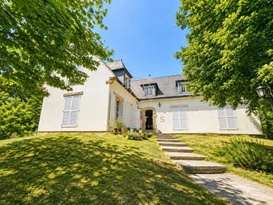 Maison à vendre 7 pièces de 217 m² à Villiers-sur-Marne