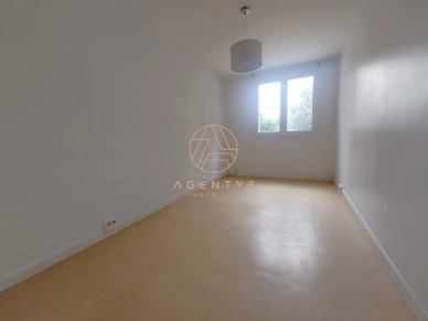 Appartement à vendre 3 pièces de 55,3 m² à Saint-Maur-des-Fossés