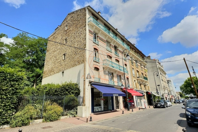 Appartement à vendre 2 pièces de 44,15 m² à Saint-Maur-des-Fossés