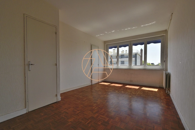 Appartement à vendre 2 pièces de 37 m² à Saint-Maur-des-Fossés