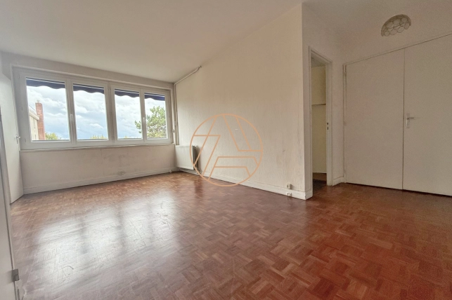 Appartement à vendre 2 pièces de 37,56 m² à Saint-Maur-des-Fossés