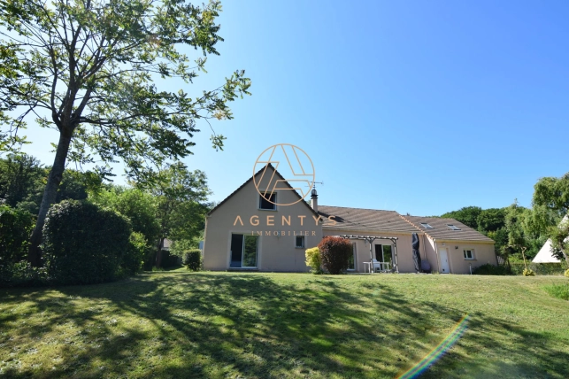 Maison à vendre 7 pièces de 220 m² à Sermaise