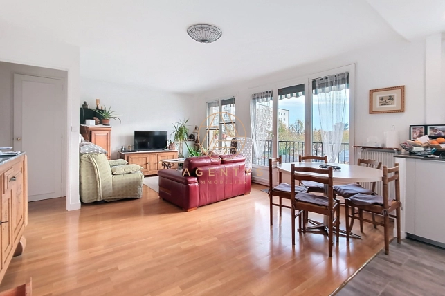 Appartement à vendre 3 pièces de 59 m² à Saint-Maur-des-Fossés