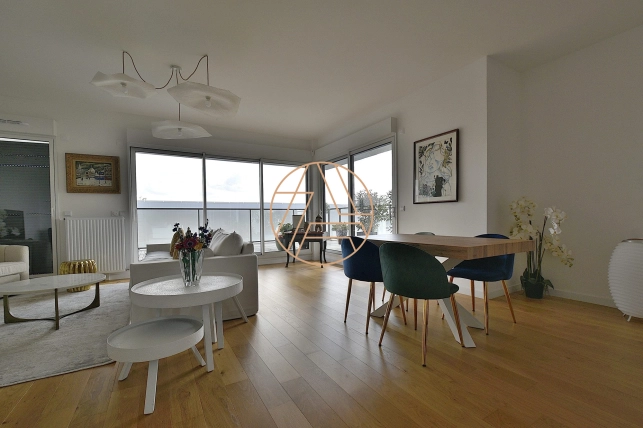 Appartement à vendre 5 pièces de 134 m² à Saint-Maur-des-Fossés