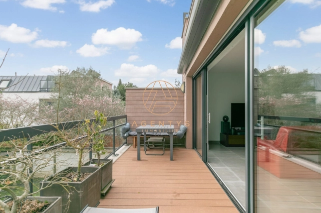 Appartement à vendre 5 pièces de 91,43 m² à Saint-Maur-des-Fossés