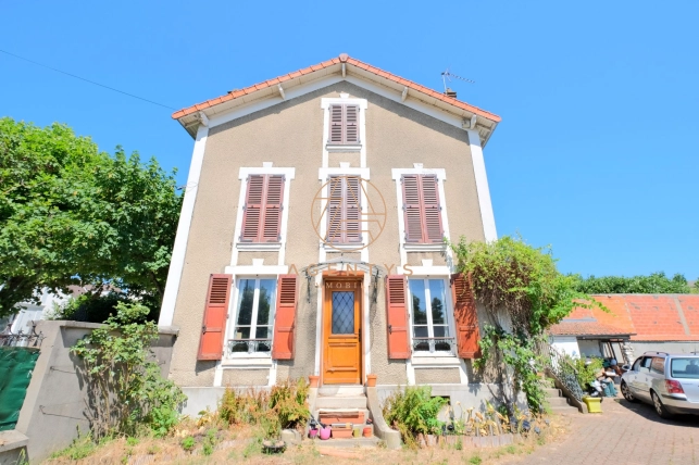 Maison à vendre 6 pièces de 117,87 m² à Champigny-sur-Marne
