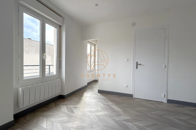 Appartement à vendre 2 pièces de 29 m² à Saint-Maur-des-Fossés
