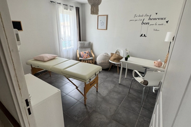 Maison à vendre 4 pièces de 94 m² à Châteauneuf-les-Martigues