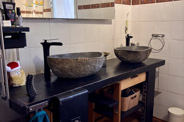 Maison à vendre 5 pièces de 215 m² à La Bastidonne