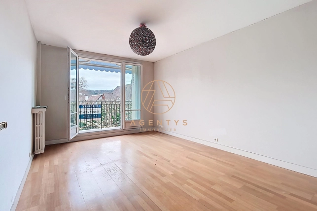 Appartement à vendre 3 pièces de 68 m² à Saint-Maur-des-Fossés