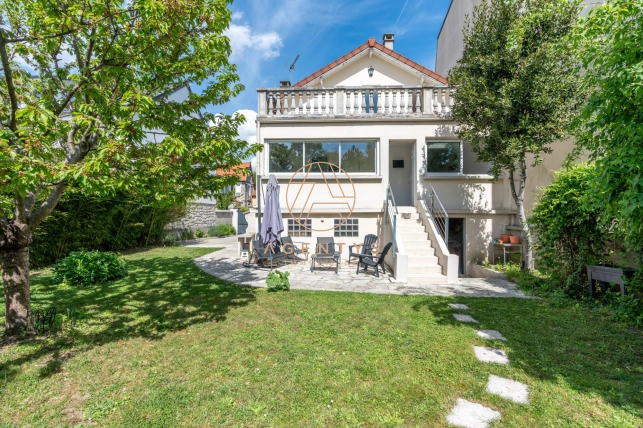 Maison à vendre 6 pièces de 114 m² à Bry-sur-Marne