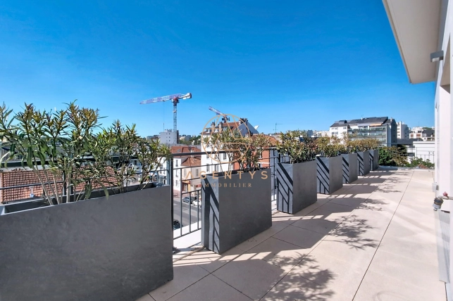 Appartement à vendre 4 pièces de 75,86 m² à Saint-Maur-des-Fossés