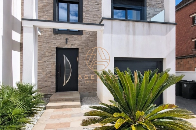 Maison à vendre 7 pièces de 157 m² à Saint-Maur-des-Fossés