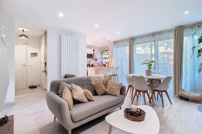 Appartement à vendre 3 pièces de 65 m² à Saint-Maur-des-Fossés
