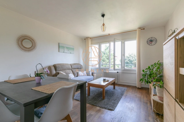 Appartement à vendre 3 pièces de 58 m² à Saint-Maur-des-Fossés