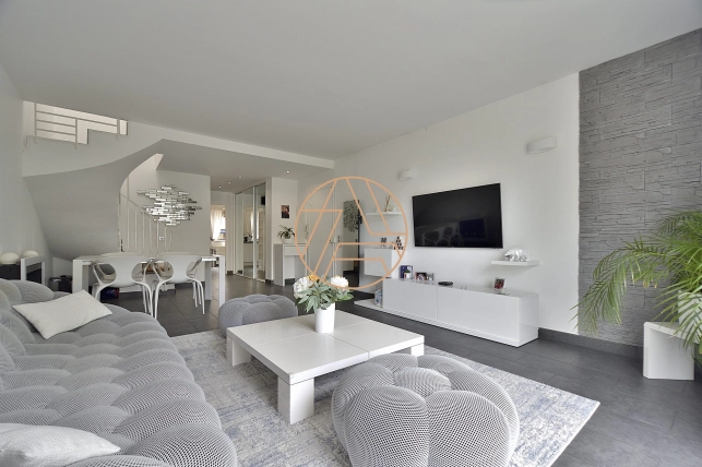 Appartement à vendre 5 pièces de 105 m² à Saint-Maur-des-Fossés
