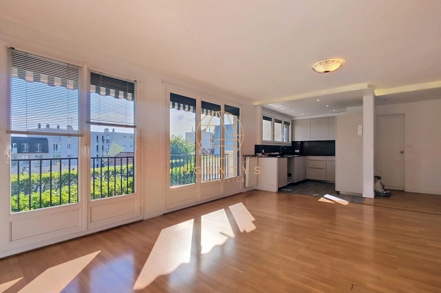 Appartement à vendre 3 pièces de 59 m² à Saint-Maur-des-Fossés