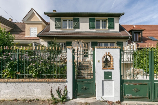 Maison à vendre 5 pièces de 127,65 m² à Ormesson-sur-Marne