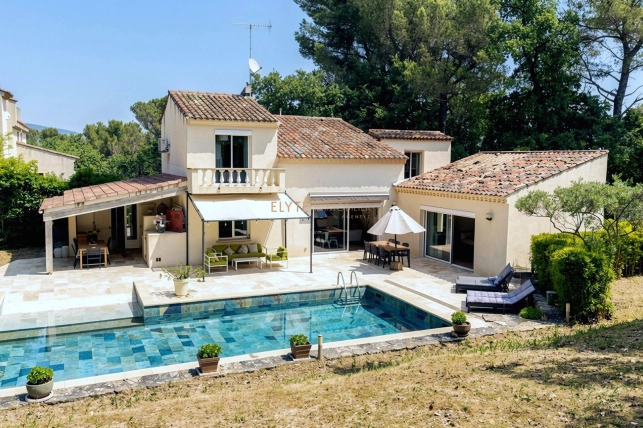 Maison à vendre 5 pièces de 145,01 m² à Peynier