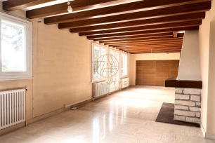 Maison à vendre 6 pièces de 160 m² à Mandres-les-Roses